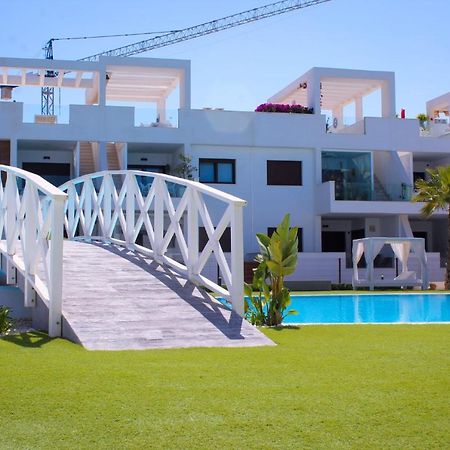 Beautiful Condo In Laguna Beach Resort Overlooking Laguna Rosa In Torrevieja With 2 Bedrooms And 2 Bathrooms Zewnętrze zdjęcie